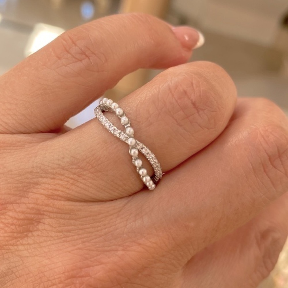 925 Sterling silver X Ring Pearl & CZ Ring Band Criscross sizes 5 6 7 8 9